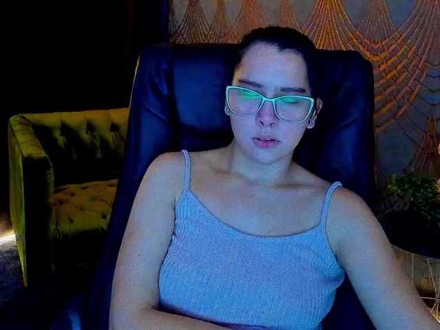 Livia-Shy live cam on BongaCams