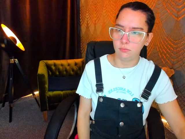 Livia-Shy live cam on BongaCams