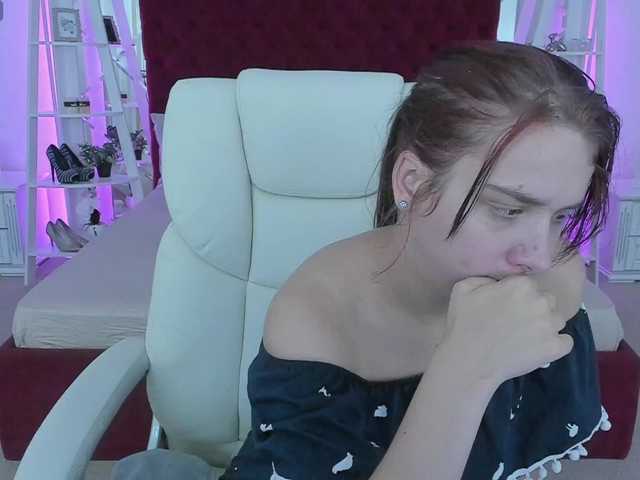 Livia-Shy live cam on BongaCams