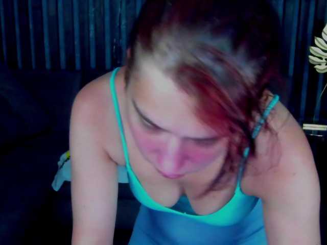 Livia-Shy live cam on BongaCams