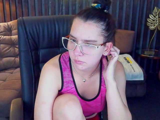 Livia-Shy live cam on BongaCams