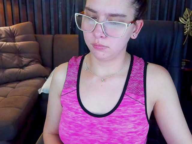 Livia-Shy live cam on BongaCams