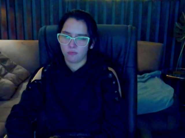 Livia-Shy live cam on BongaCams