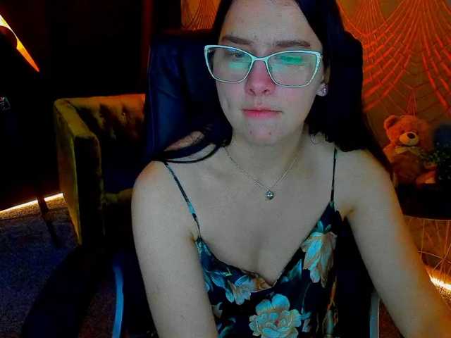 Livia-Shy live cam on BongaCams