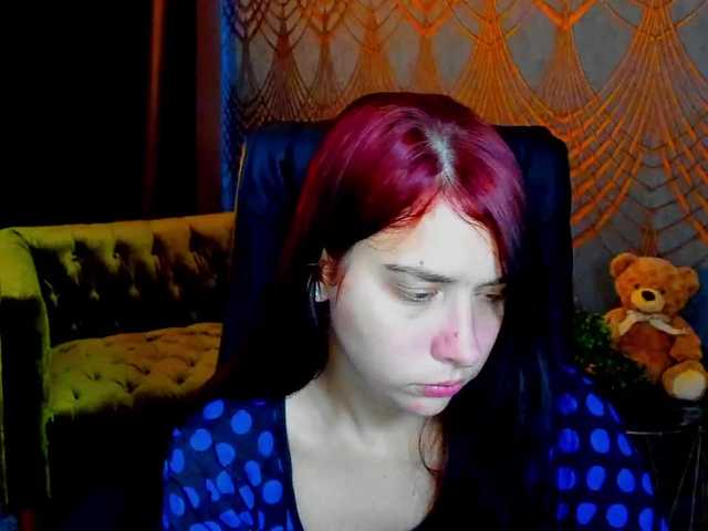 livia-shy