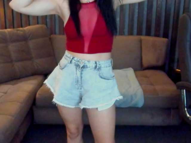 Livia-Shy live cam on BongaCams