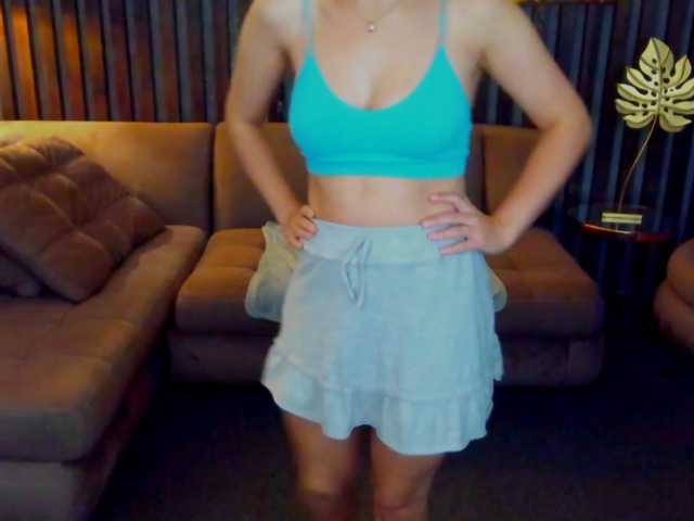 Livia-Shy live cam on BongaCams