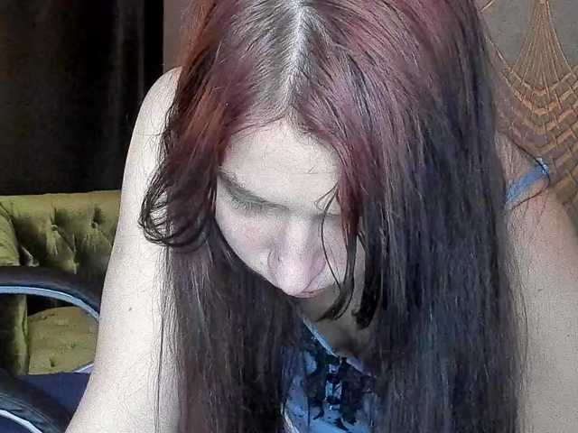 Livia-Shy live cam on BongaCams