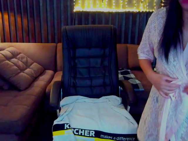 Livia-Shy live cam on BongaCams