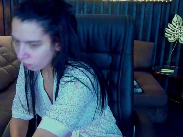 Livia-Shy live cam on BongaCams