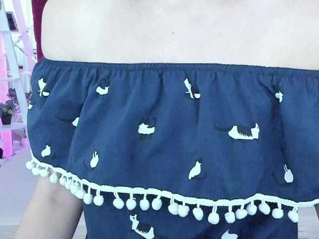 Livia-Shy live webcam show