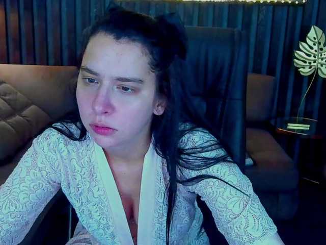 Livia-Shy live cam on BongaCams
