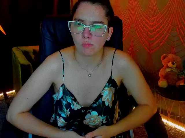 Livia-Shy live cam on BongaCams