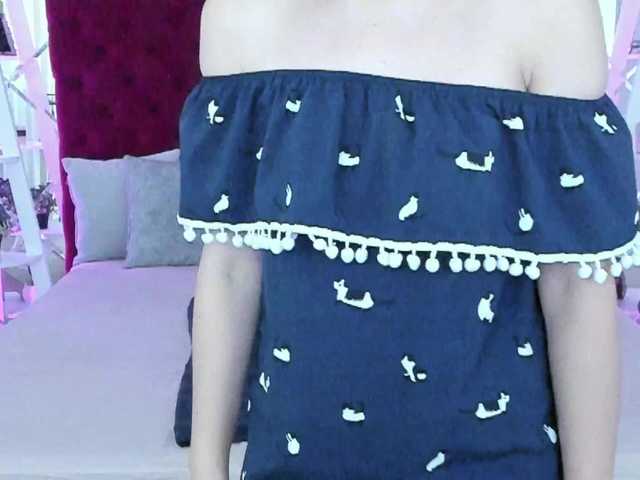 Livia-Shy live cam on BongaCams