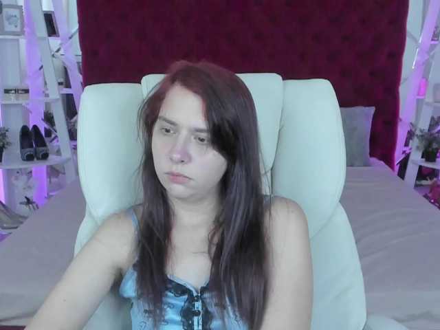 Livia-Shy live cam on BongaCams