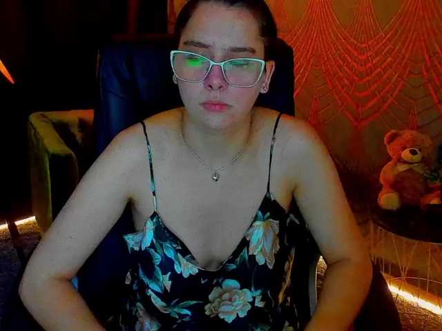 Livia-Shy live cam on BongaCams