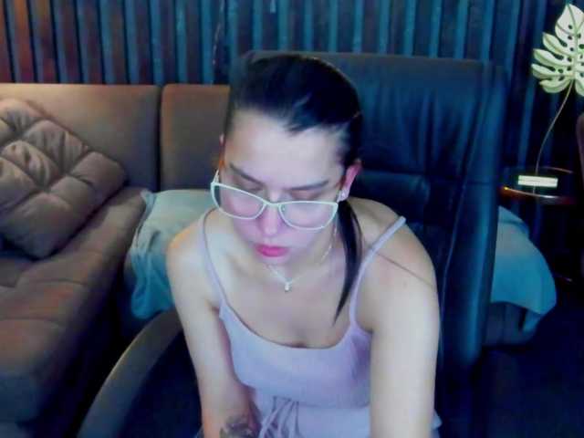 Livia-Shy live cam on BongaCams