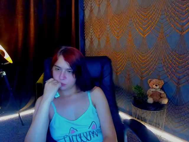 Livia-Shy live cam on BongaCams