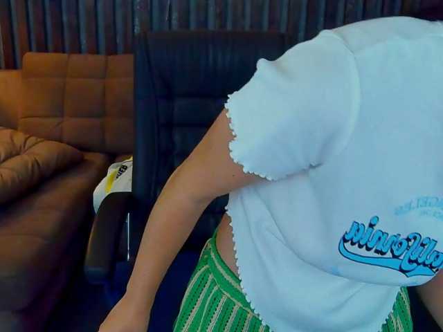 Livia-Shy live cam on BongaCams