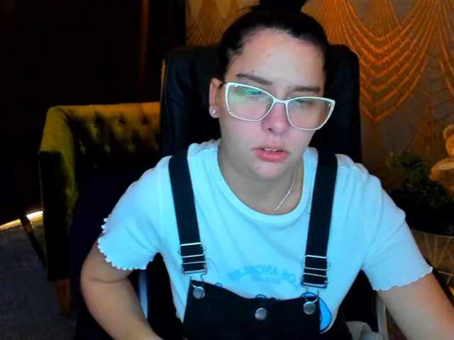 Livia-Shy