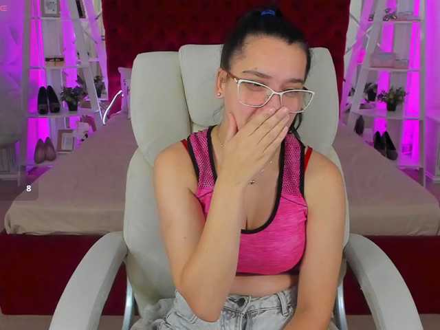 Livia-Shy live cam on BongaCams