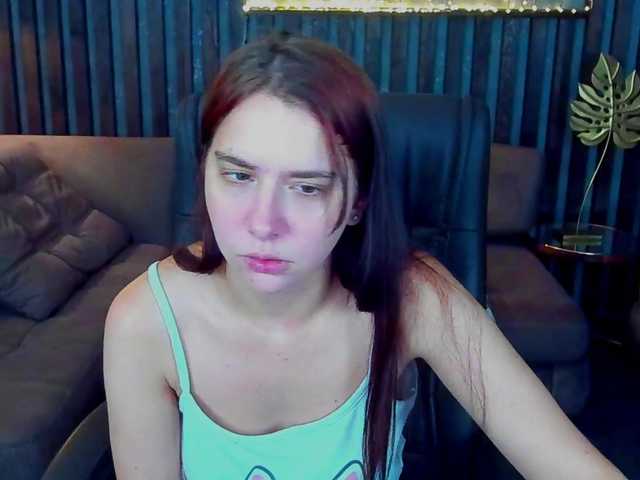 Livia-Shy live cam on BongaCams