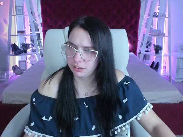 Livia-Shy live cam on BongaCams