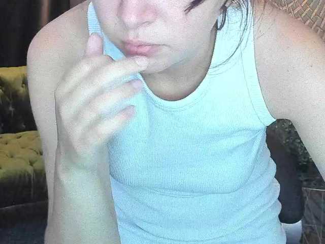 Livia-Shy live cam on BongaCams
