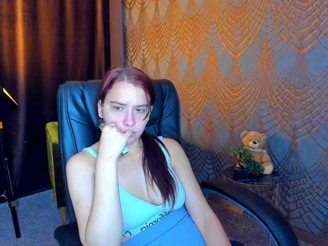 Livia-Shy live cam on BongaCams