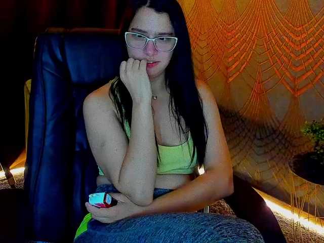 Livia-Shy live cam on BongaCams
