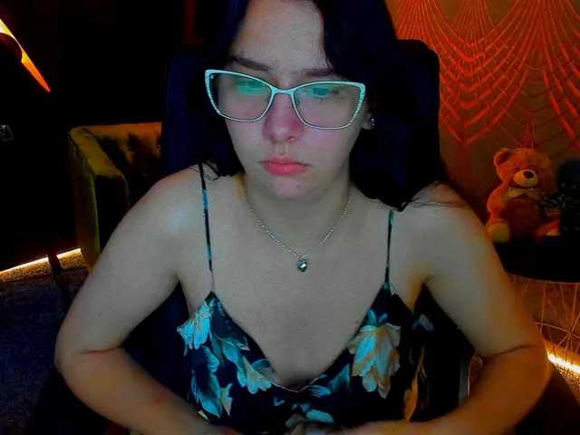 Livia-Shy live cam on BongaCams