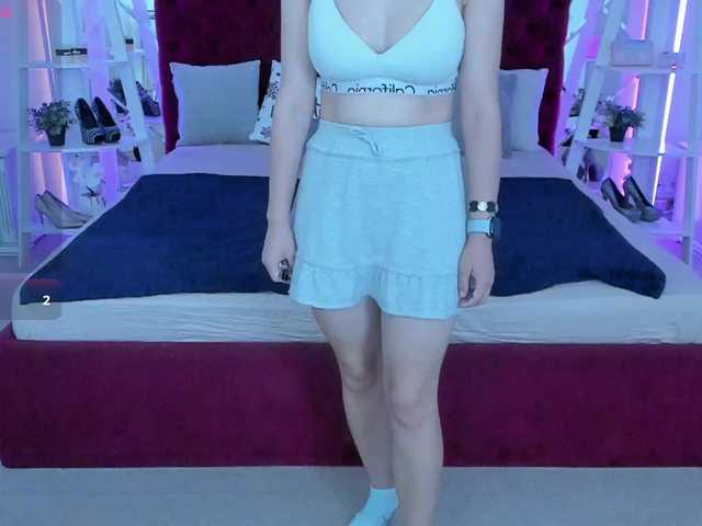 Livia-Shy live webcam show