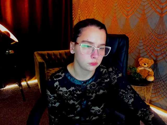 Livia-Shy live cam on BongaCams