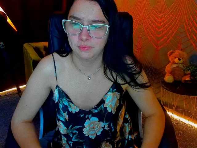 Livia-Shy live cam on BongaCams