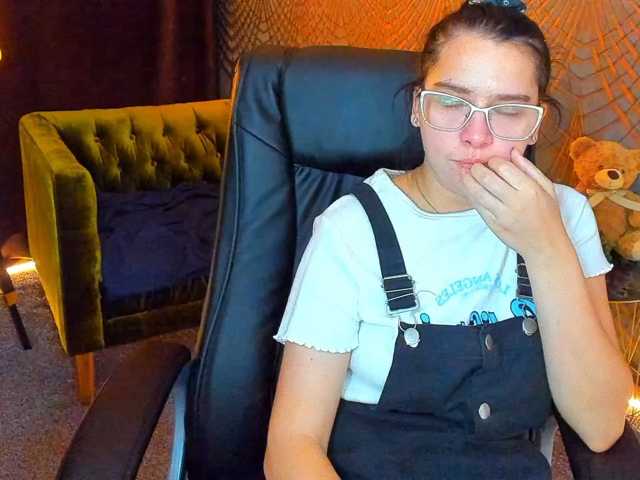 Livia-Shy