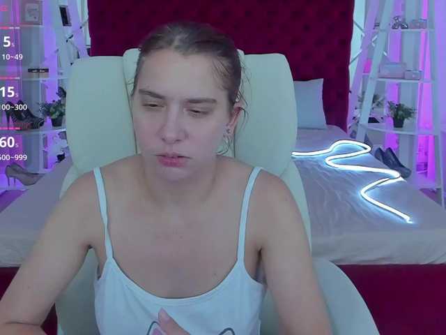 Livia-Shy live cam on BongaCams