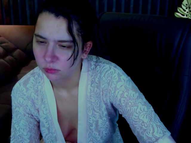Livia-Shy live cam on BongaCams