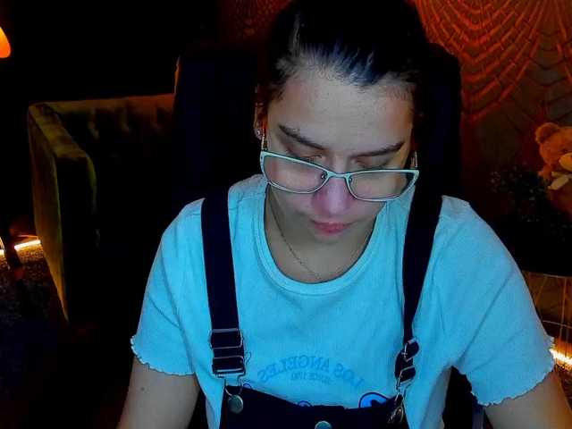 Livia-Shy live cam on BongaCams