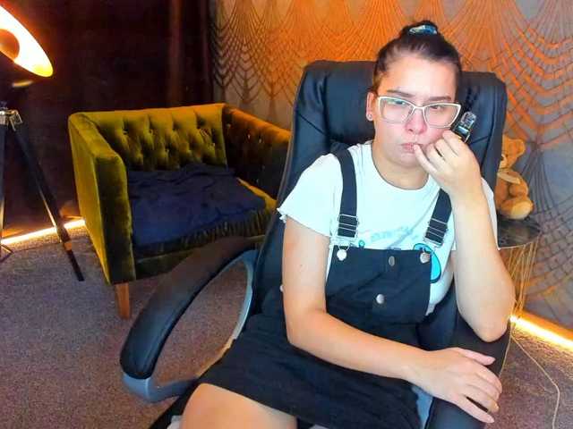 Livia-Shy