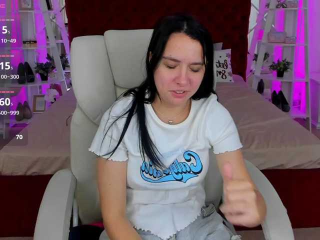 Livia-Shy live cam on BongaCams