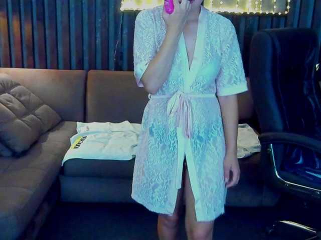 Livia-Shy live cam on BongaCams