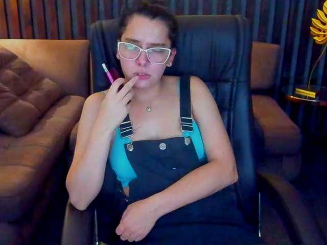 Livia-Shy live cam on BongaCams