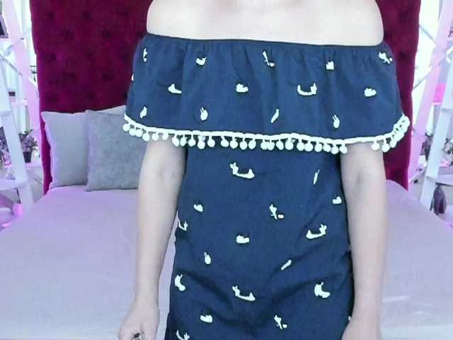 Livia-Shy live cam on BongaCams