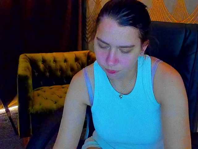 Livia-Shy live cam on BongaCams