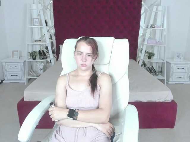 Livia-Shy live cam on BongaCams