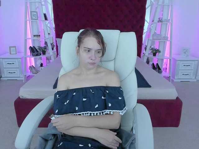 Livia-Shy live cam on BongaCams