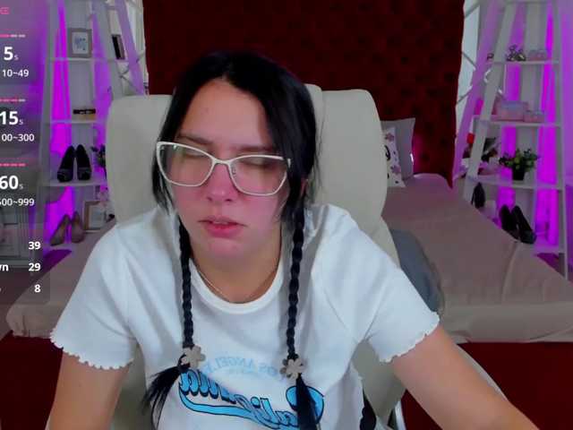 Livia-Shy live cam on BongaCams