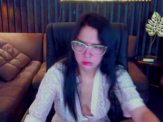 Livia-Shy live cam on BongaCams
