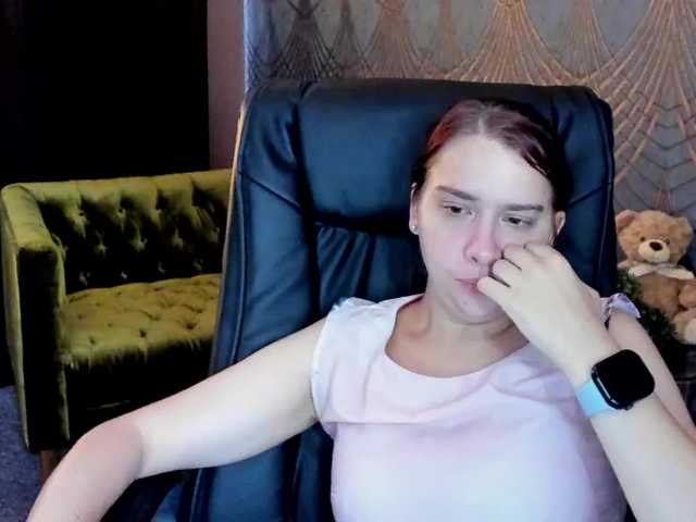 Livia-Shy live cam on BongaCams