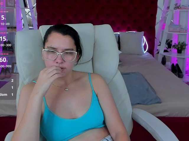 Livia-Shy live cam on BongaCams